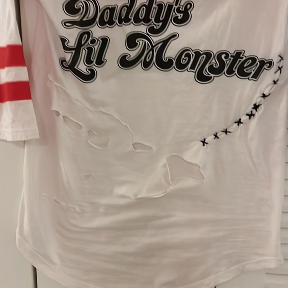 Harley Quinn DC shirt from the first Suicide Squad movie - Picture 4 of 6